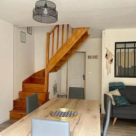 Au Charme De Apartment Sarlat-la-Caneda