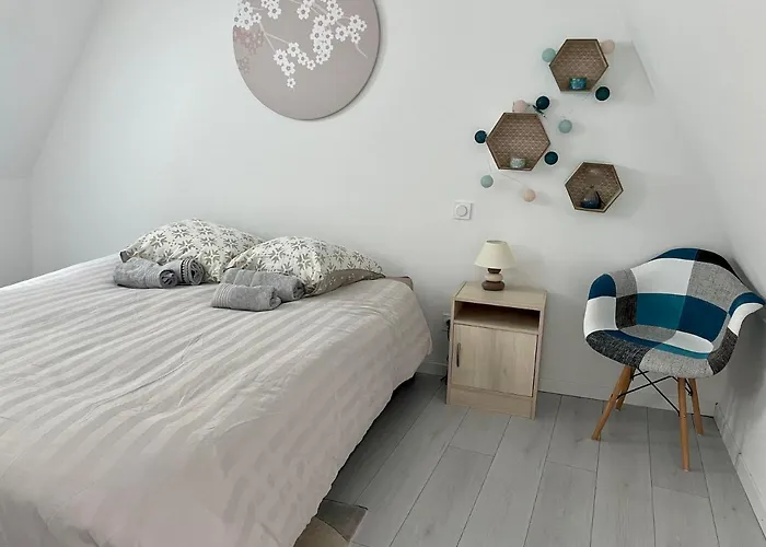 Au Charme De Apartament *